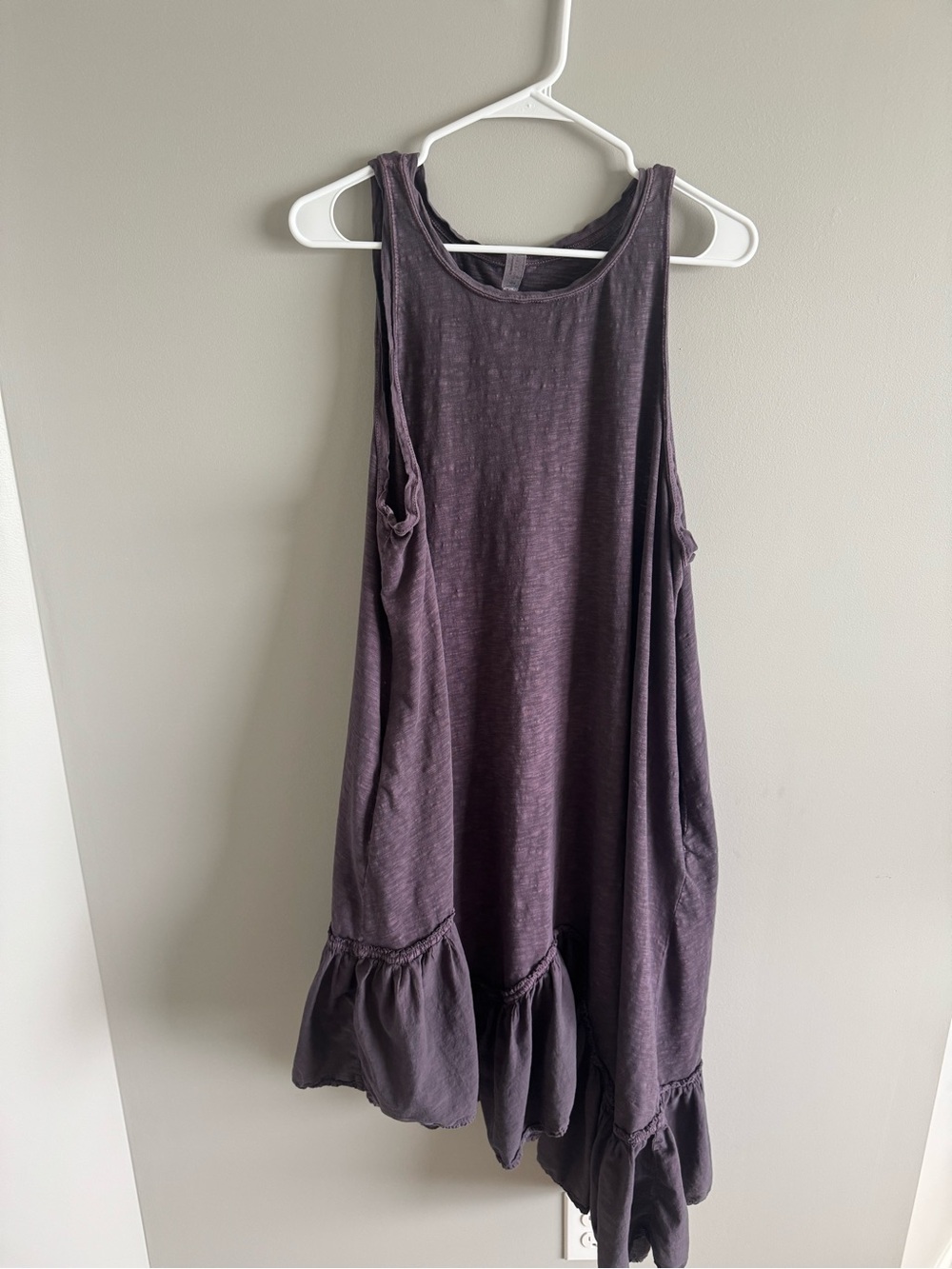 Anthropologie Women’s Sleeveless Ruffle Hem Dress - Plum